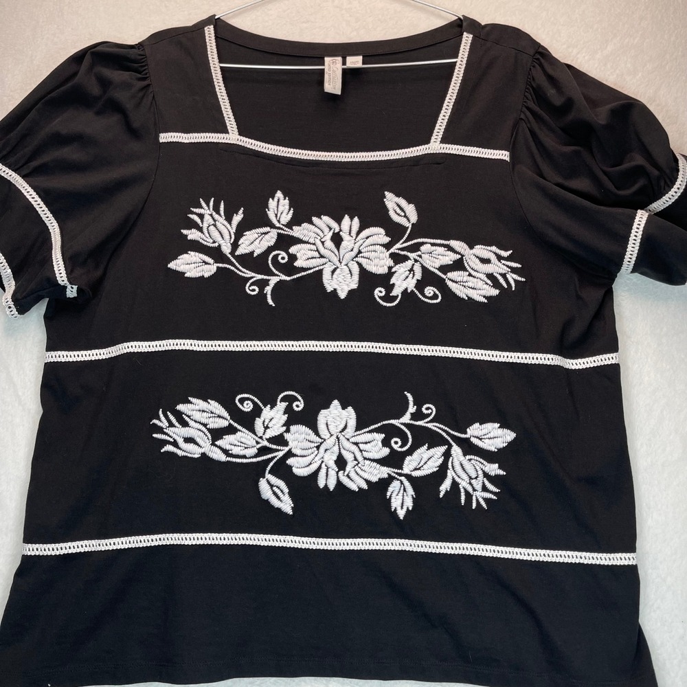 Cato Top 18/20 XXL Black Embroidered Square Neck Puffy Sleeve Minimalist Staple